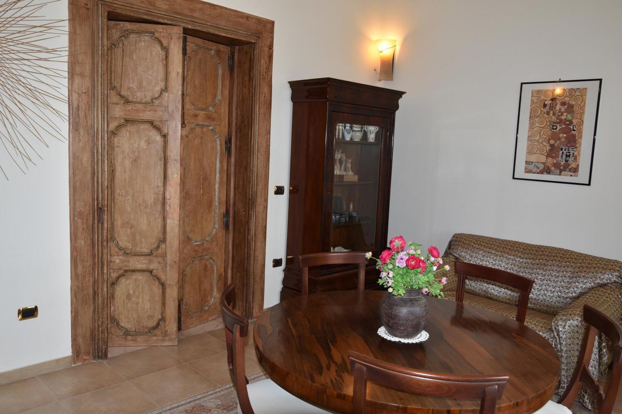 La Regina Historic House Apartment